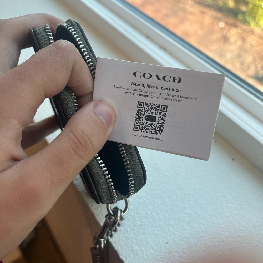 Coach Dark Sage Leather Card Holder - Picture 6 of 7